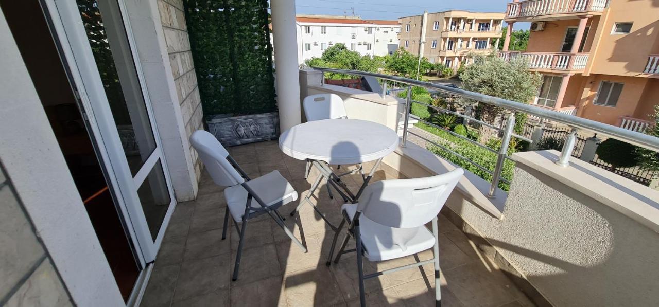 Meti Apartments Ulcinj Bagian luar foto