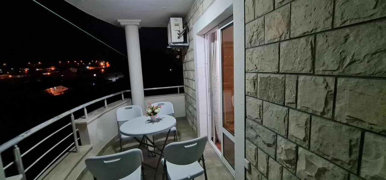 Meti Apartments Ulcinj Bagian luar foto
