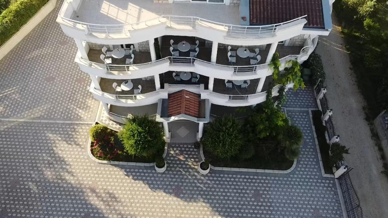 Meti Apartments Ulcinj Bagian luar foto