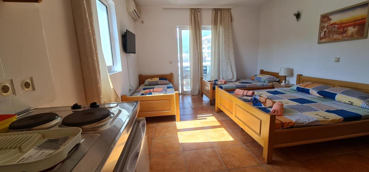 Meti Apartments Ulcinj Bagian luar foto